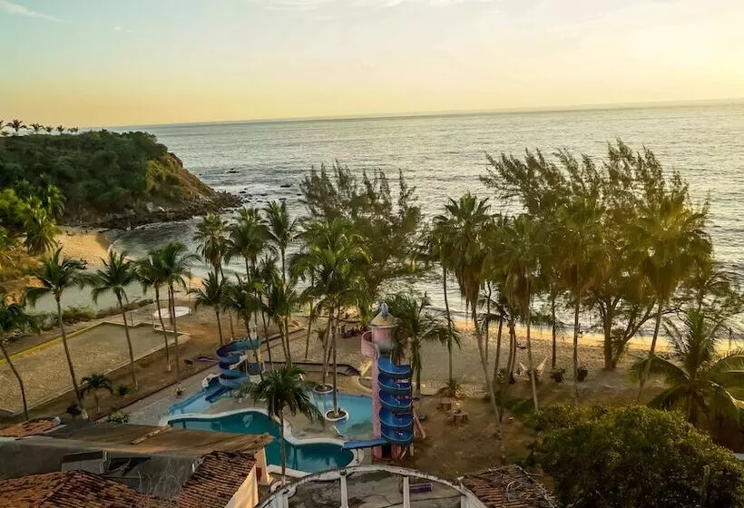 هتل Villa Mexicana Puerto Escondido