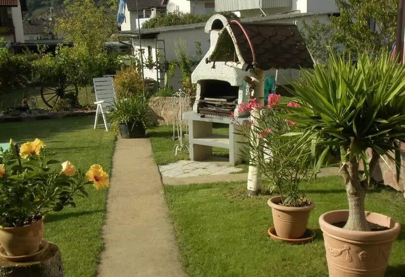 Majatalo Ferienwohnung Am Brunnen