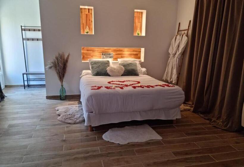 بنسيون L évasion Romantique Suite De Charme Avec Spa Privé à 20min De Paris Et Au Calme En Lisière De La Fo