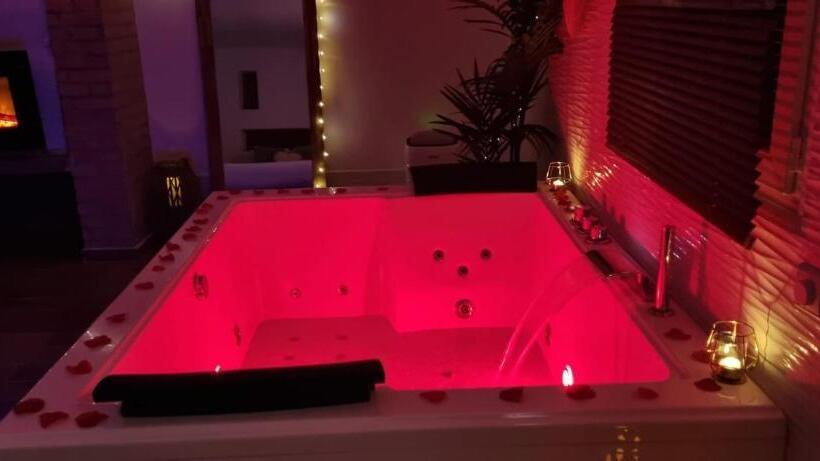 بنسيون L évasion Romantique Suite De Charme Avec Spa Privé à 20min De Paris Et Au Calme En Lisière De La Fo