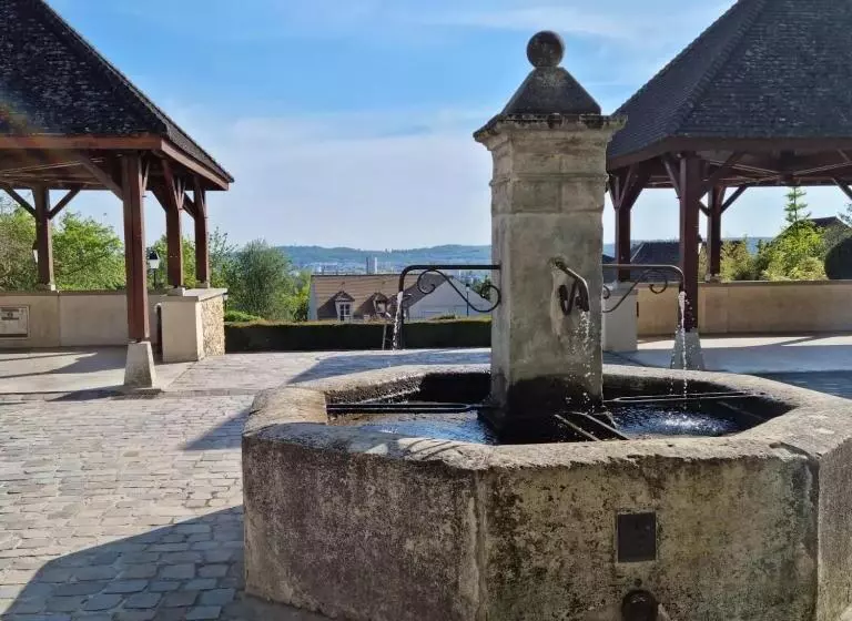 ペンション L évasion Romantique Suite De Charme Avec Spa Privé à 20min De Paris Et Au Calme En Lisière De La Fo