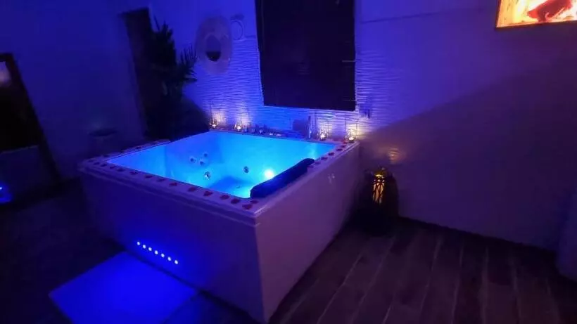 ペンション L évasion Romantique Suite De Charme Avec Spa Privé à 20min De Paris Et Au Calme En Lisière De La Fo