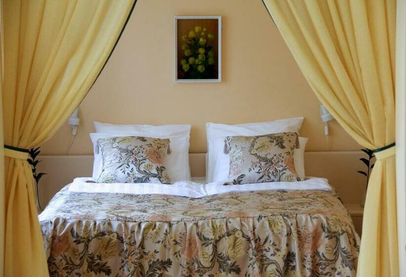 پانسیون Nette