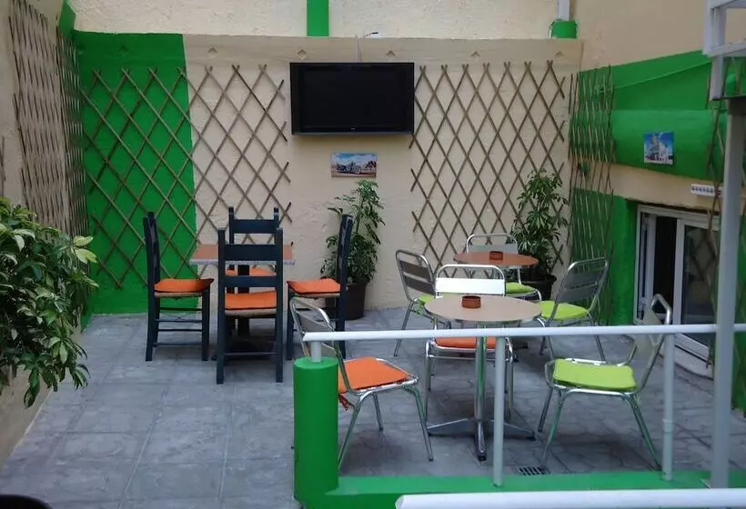 Athens International Youth Hotel And Hostel