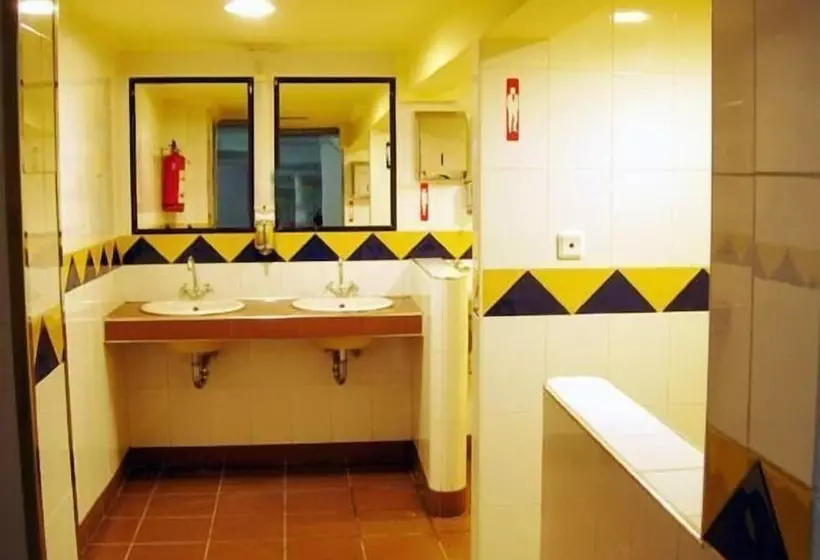 Athens International Youth Hotel And Hostel