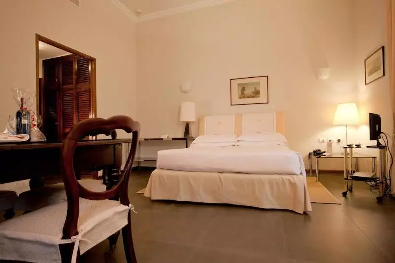 בית מלון כפרי Aldrovandi Residence City Suites