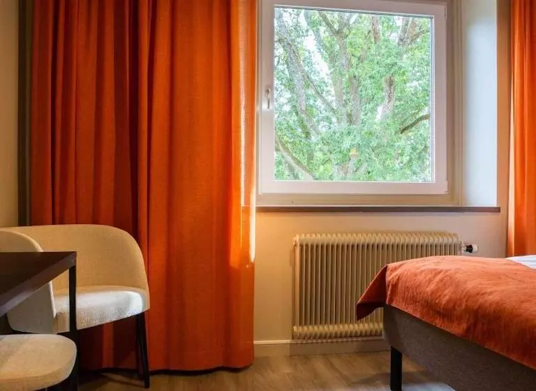 Отель Hehrne Kök & Konferens