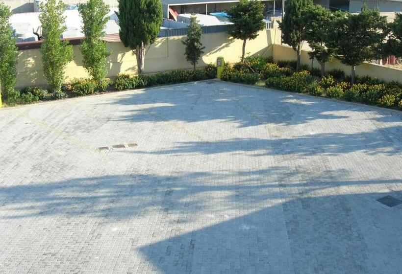 בית מלון כפרי Le Saline