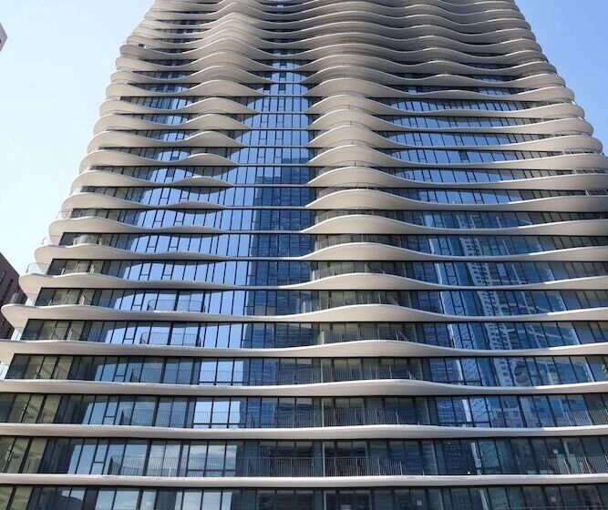 Radisson Blu Aqua Hotel, Chicago