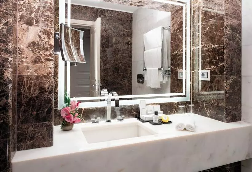 The First Arte Preferred Hotels & Resorts