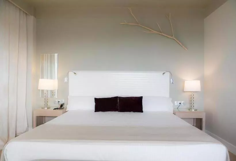 호텔 Vincci Valdecanas Golf