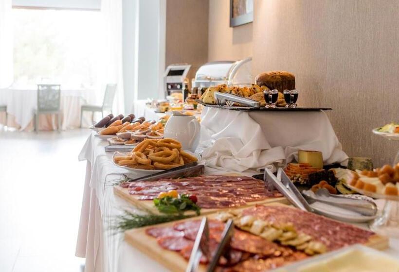 Отель Vincci Valdecanas Golf