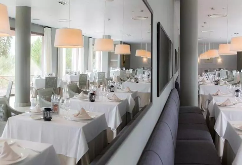 호텔 Vincci Valdecanas Golf