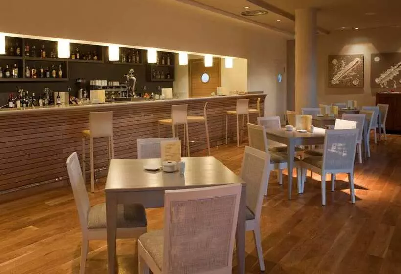 호텔 Vincci Valdecanas Golf