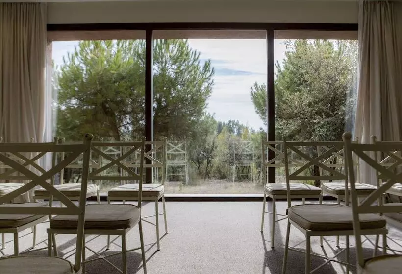 호텔 Vincci Valdecanas Golf