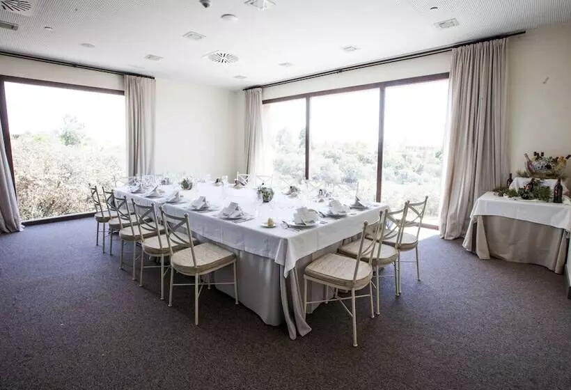 호텔 Vincci Valdecanas Golf