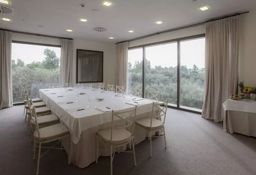 호텔 Vincci Valdecanas Golf