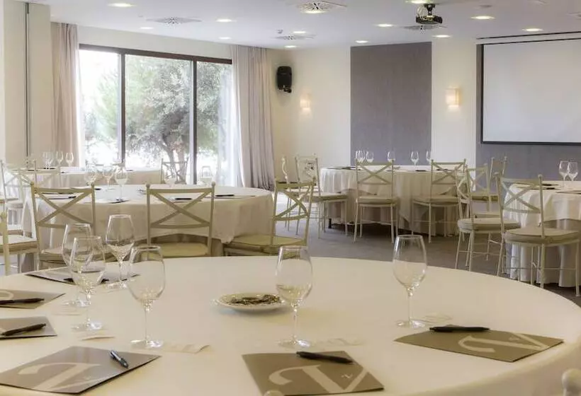 호텔 Vincci Valdecanas Golf