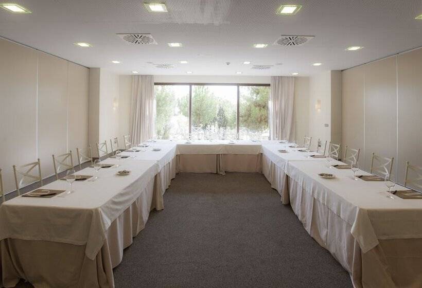 Отель Vincci Valdecanas Golf