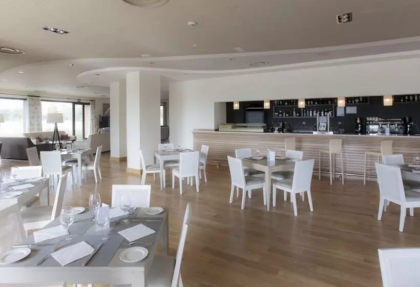 호텔 Vincci Valdecanas Golf