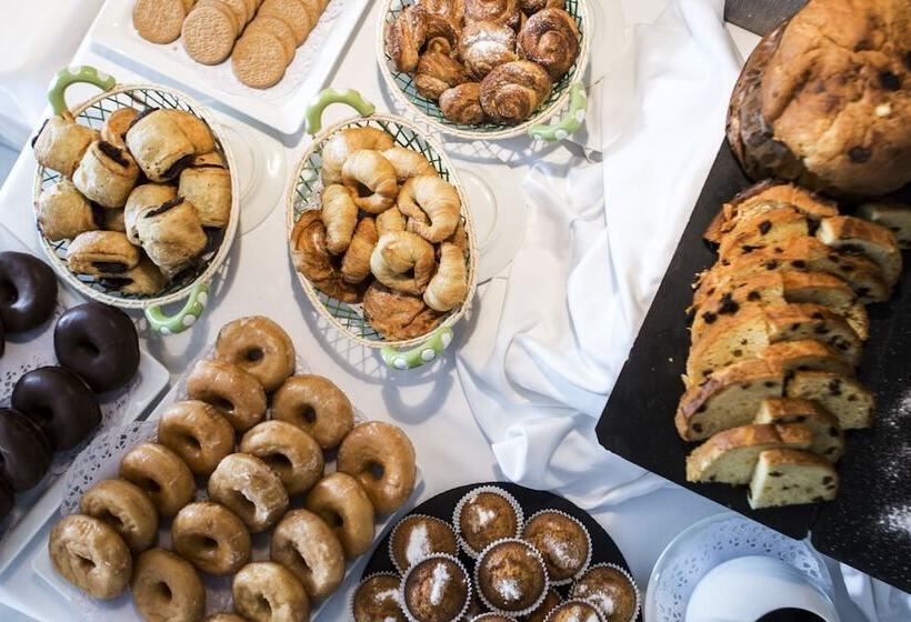 Отель Vincci Valdecanas Golf