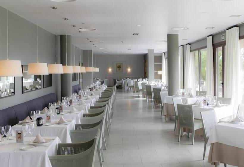 Отель Vincci Valdecanas Golf