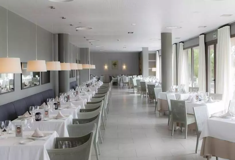 호텔 Vincci Valdecanas Golf