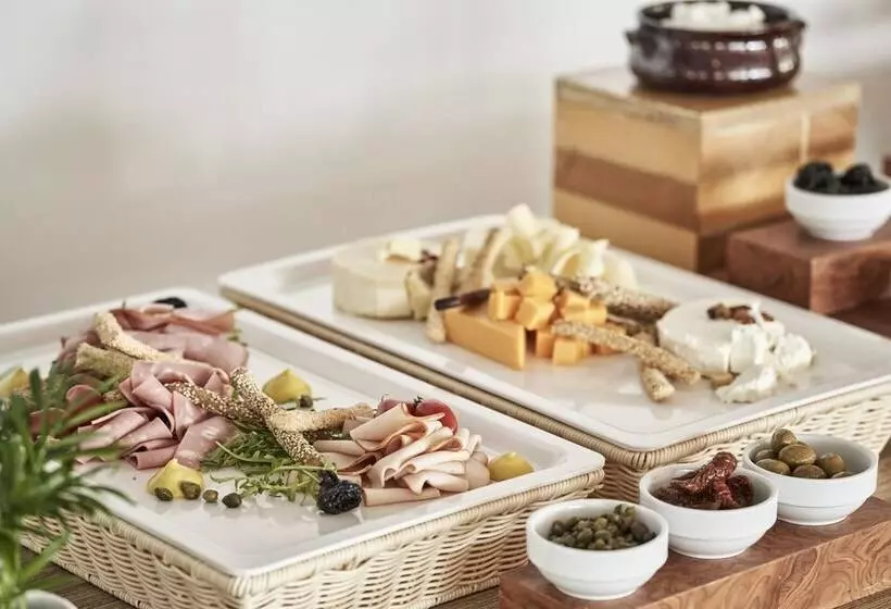 هتل Xenia Poros Image