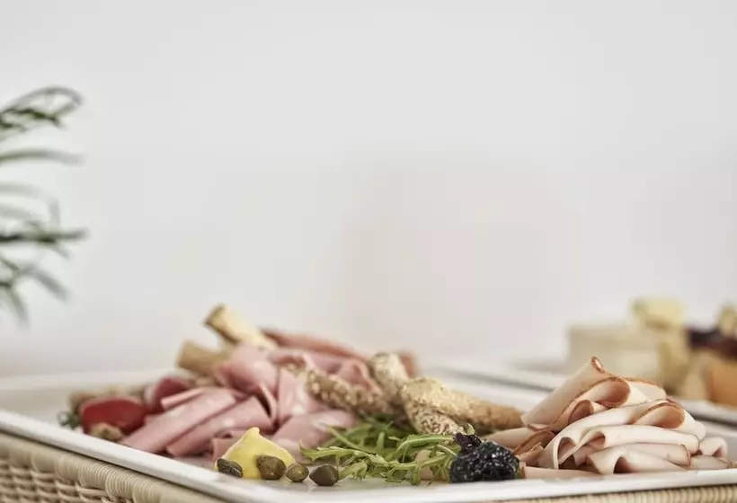 هتل Xenia Poros Image