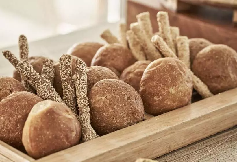 هتل Xenia Poros Image