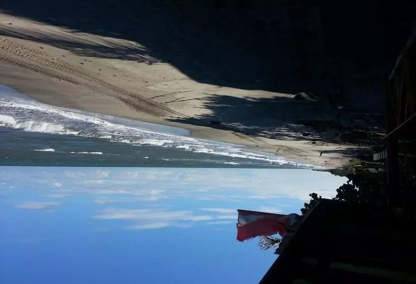 La Delphina Bed And Breakfast Bar And Grill