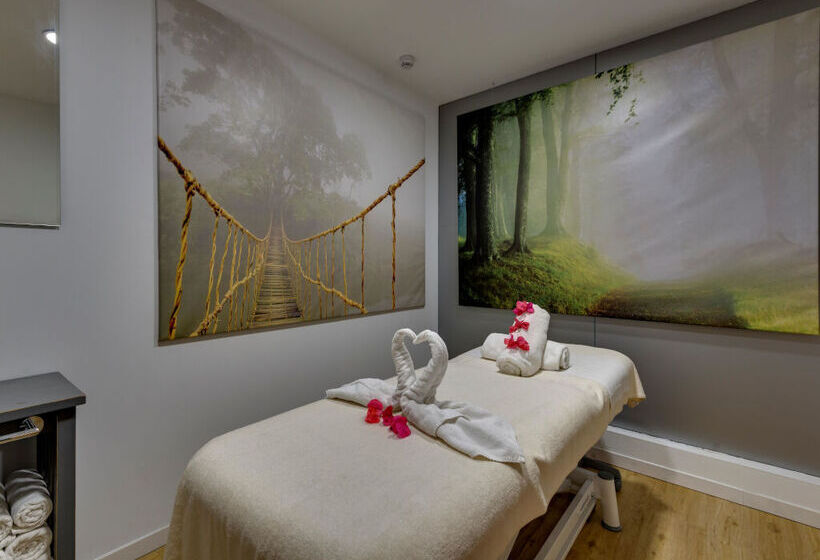 Palm Garden Apartments