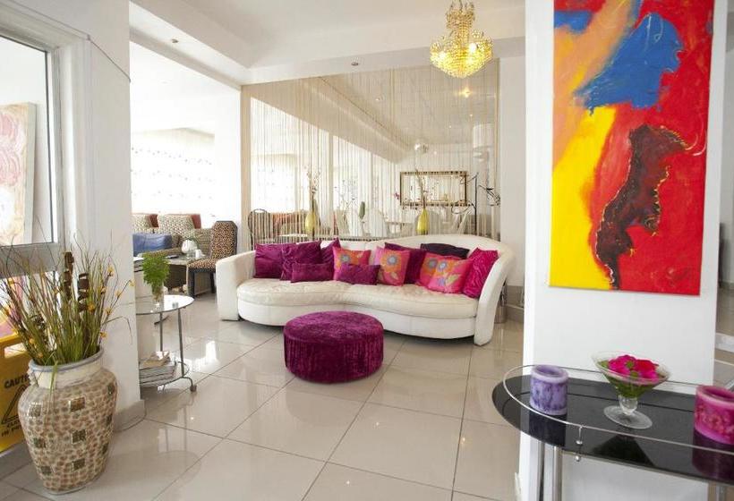 The Palms Hotel Apartments