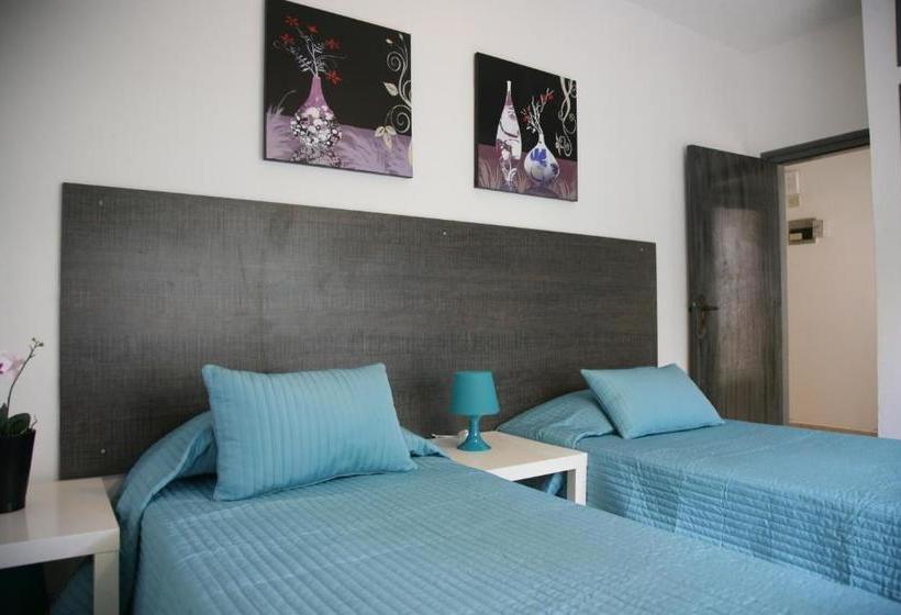 The Palms Hotel Apartments