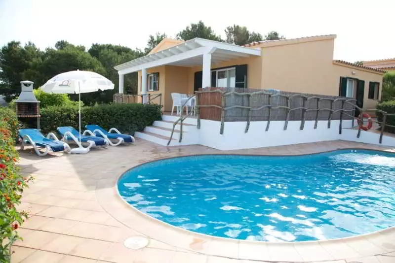 استراحتگاه Villas Menorca Sur