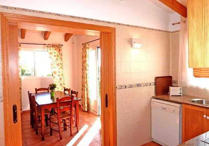 استراحتگاه Villas Menorca Sur