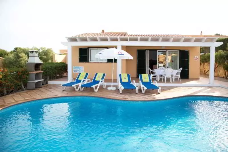 استراحتگاه Villas Menorca Sur