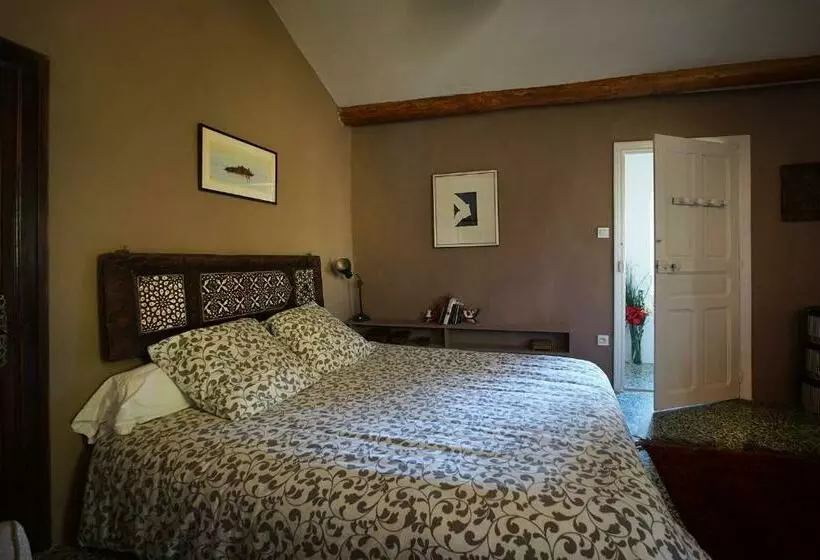 Bed and Breakfast Maison Du Loup