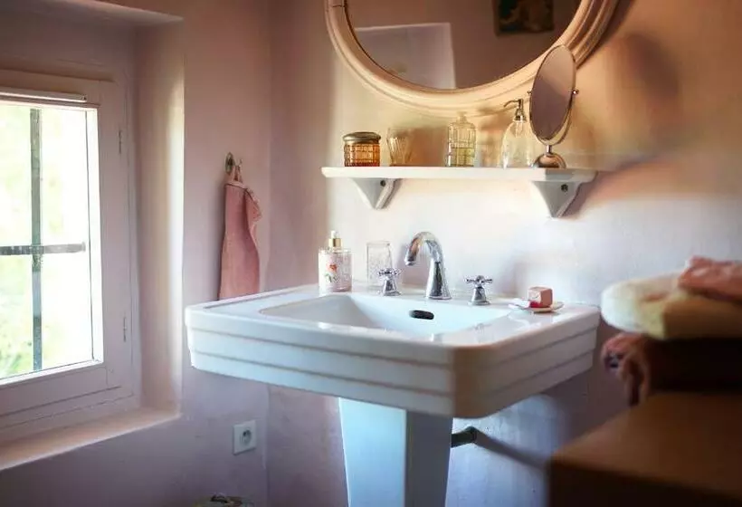 Bed and Breakfast Maison Du Loup