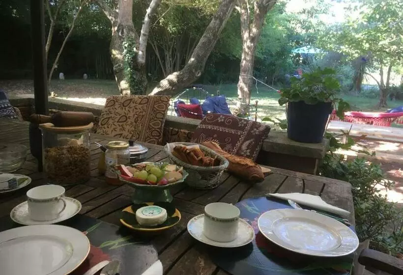 Bed and Breakfast Maison Du Loup