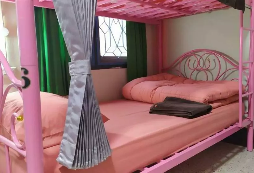 Bt Star Hostel