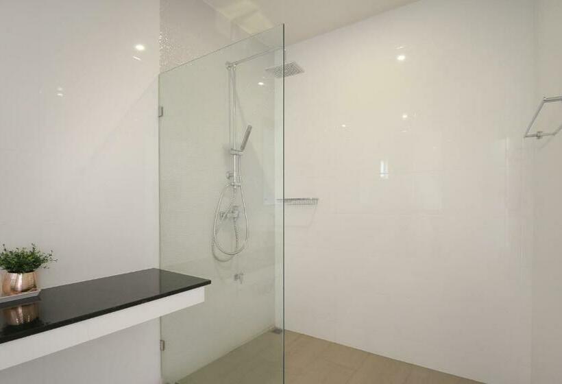 בית מלון כפרי Akard Private Villas Sattahip