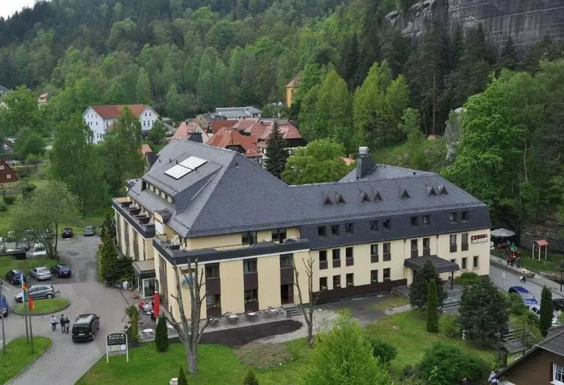 ホテル Oybiner Hof