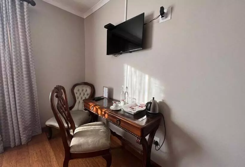 ペンション Kalashe Bed & Breakfast