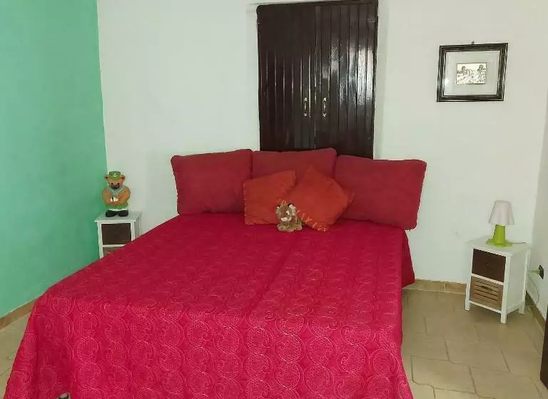 تختخواب و صبحانه Casale Di Pesche