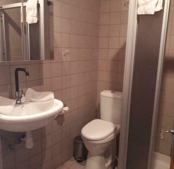 مبيت وإفطار Leo S Chambres D Hôte