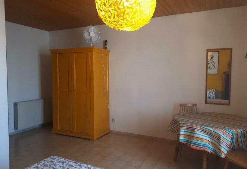 مبيت وإفطار Leo S Chambres D Hôte