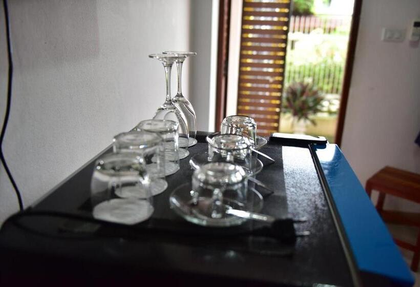 Отель Kt Knight