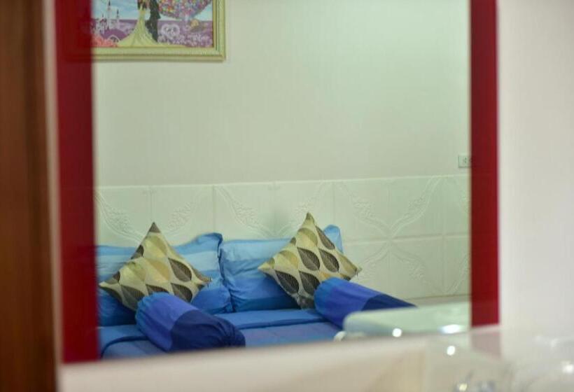 Отель Kt Knight