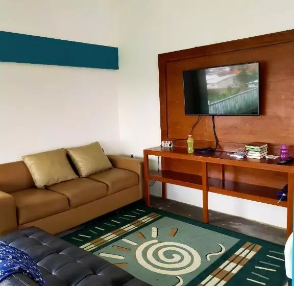 هتل Maulana Hills Syariah